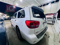 تويوتا سيكويا